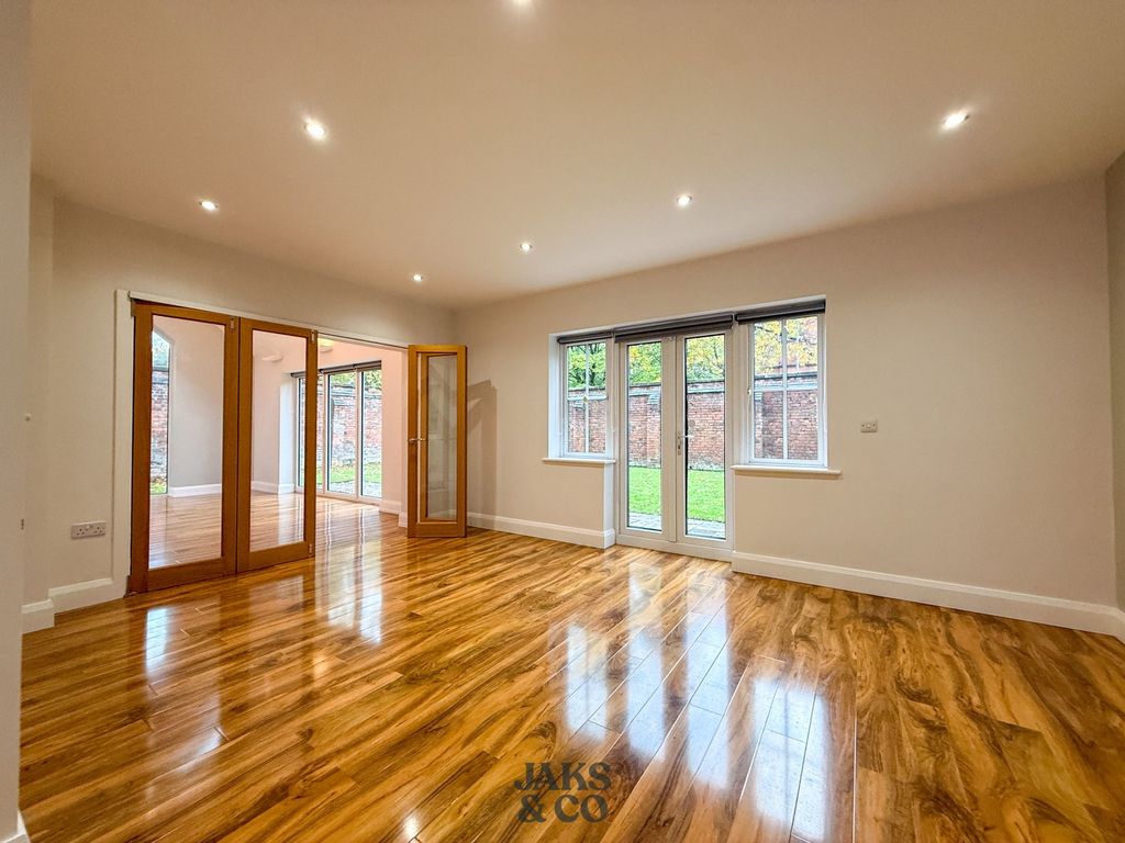 Property photo 3 of 22