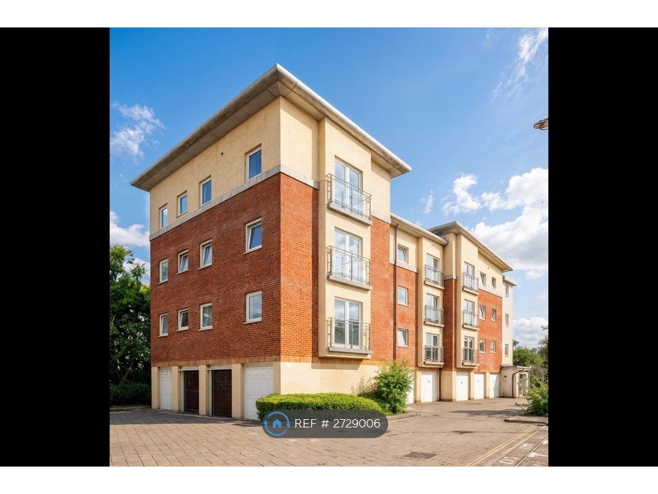 Property photo 1 of 9 Block Entrance