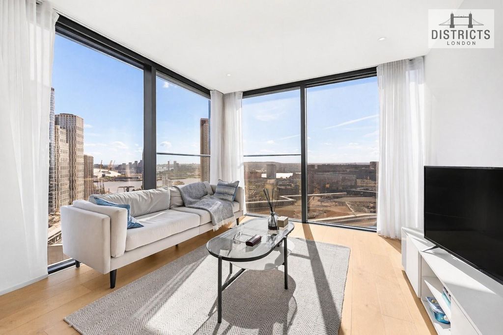 Property photo 1 of 17 Living Area Wm.Jpg