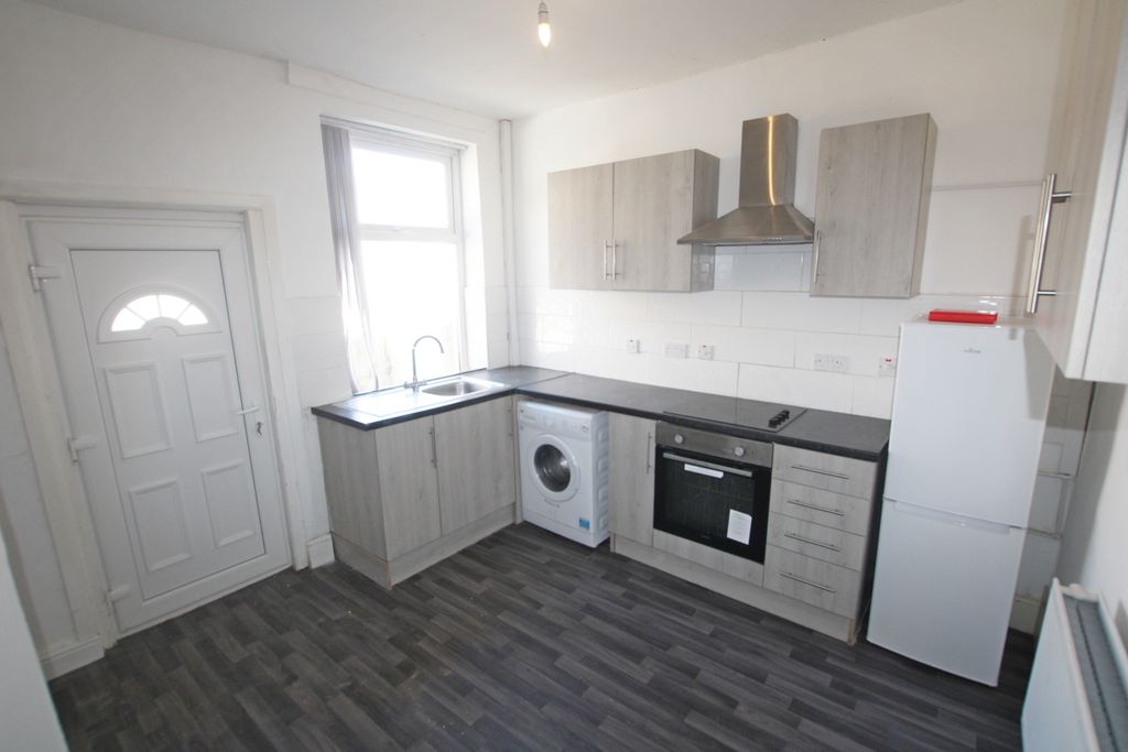 Property photo 3 of 6 3