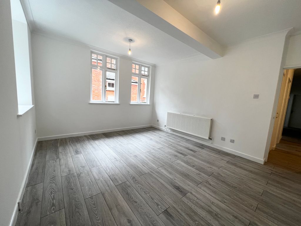 Property photo 3 of 14 Living Room