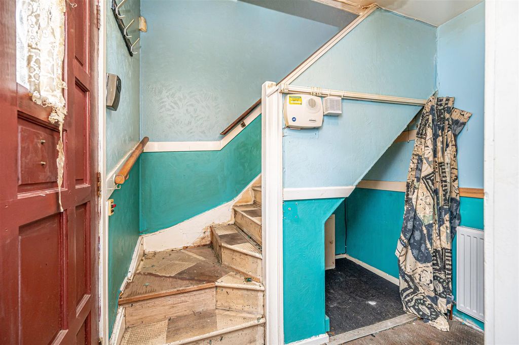 Property photo 3 of 16 Untitled (3 Of 1).Jpg