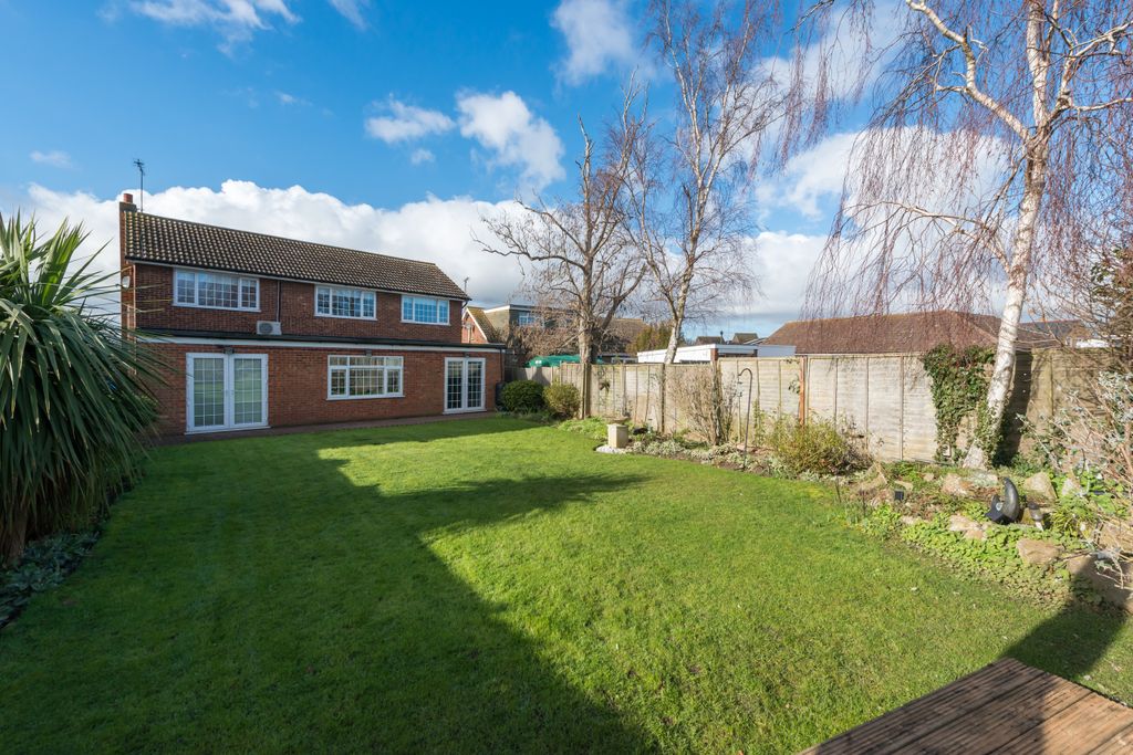 Property photo 3 of 20 Rear Garden