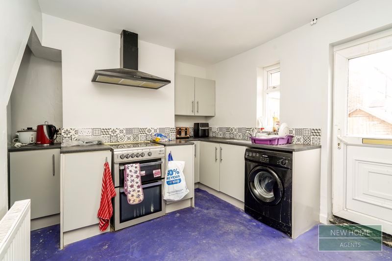 Property photo 2 of 10 Photo 6