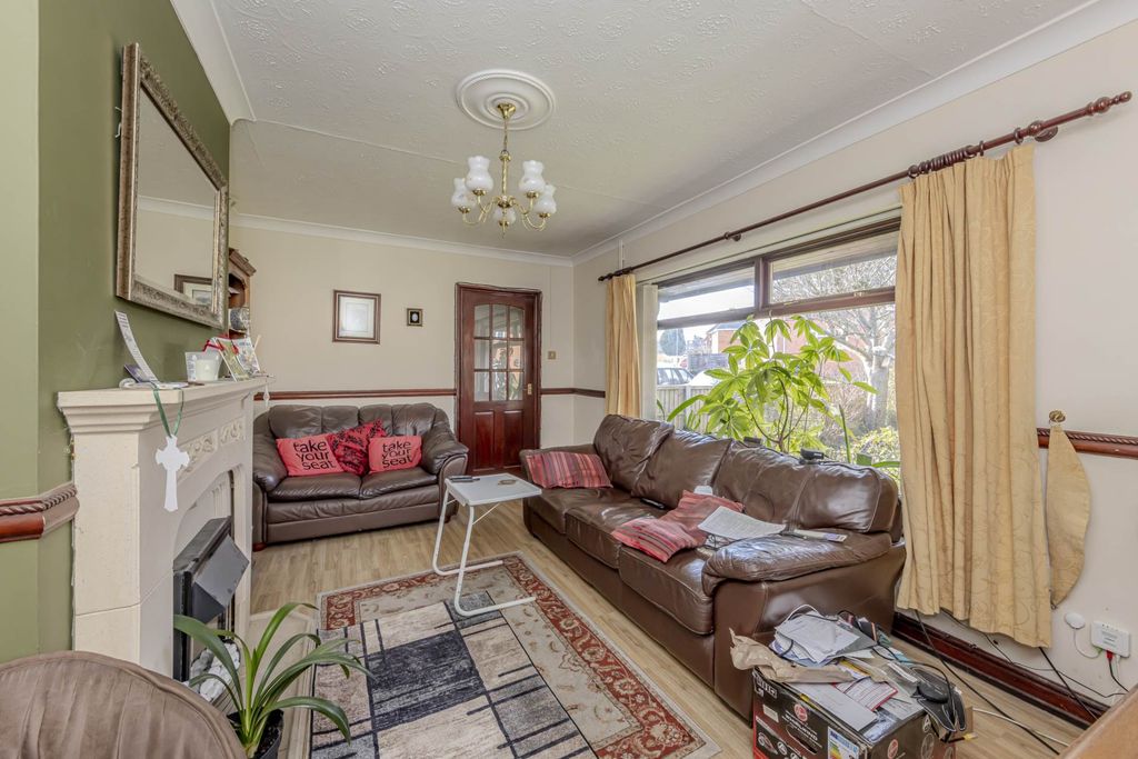 Property photo 3 of 24