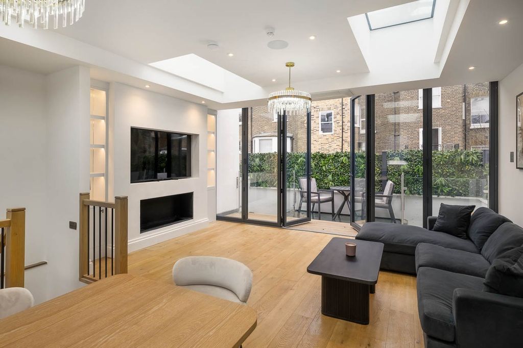 Property photo 2 of 8 Picture No. 03