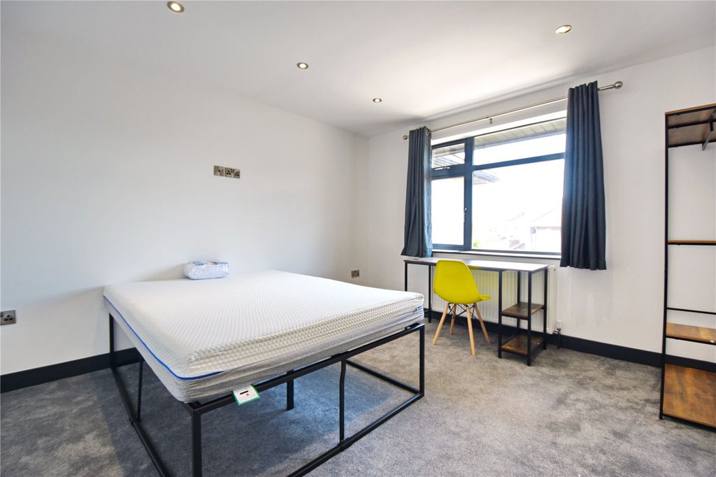 Property photo 2 of 6 Picture No. 02