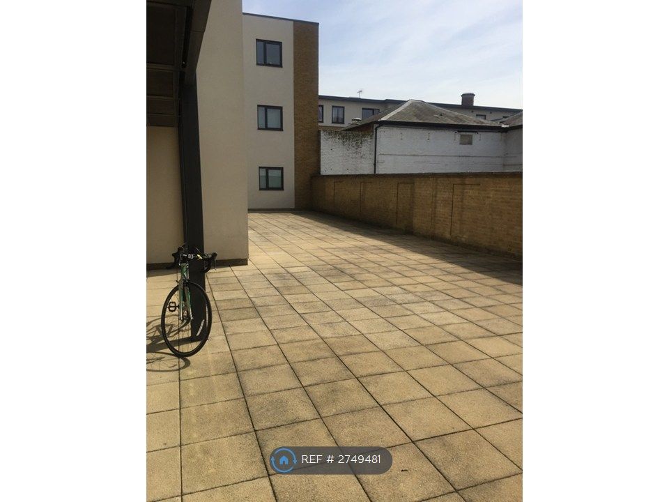 Property photo 3 of 9 Internal Courtyard