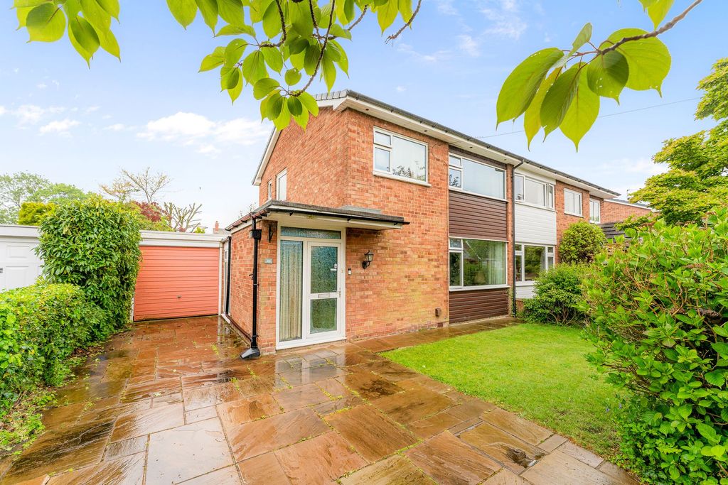 Property photo 1 of 27