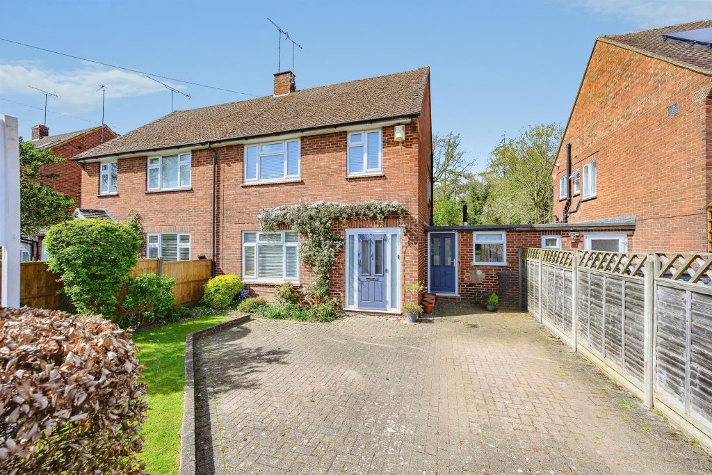 Property photo 1 of 17