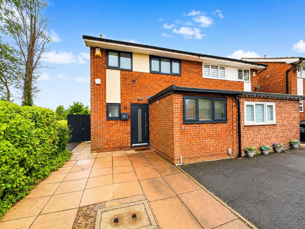 Property photo 1 of 16 External