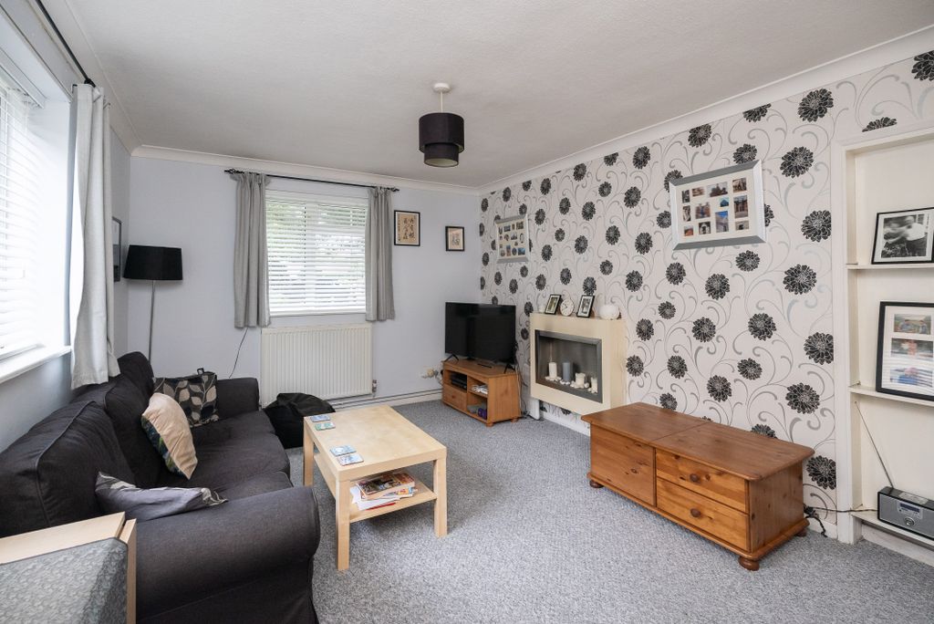 Property photo 1 of 11 Dsc04334