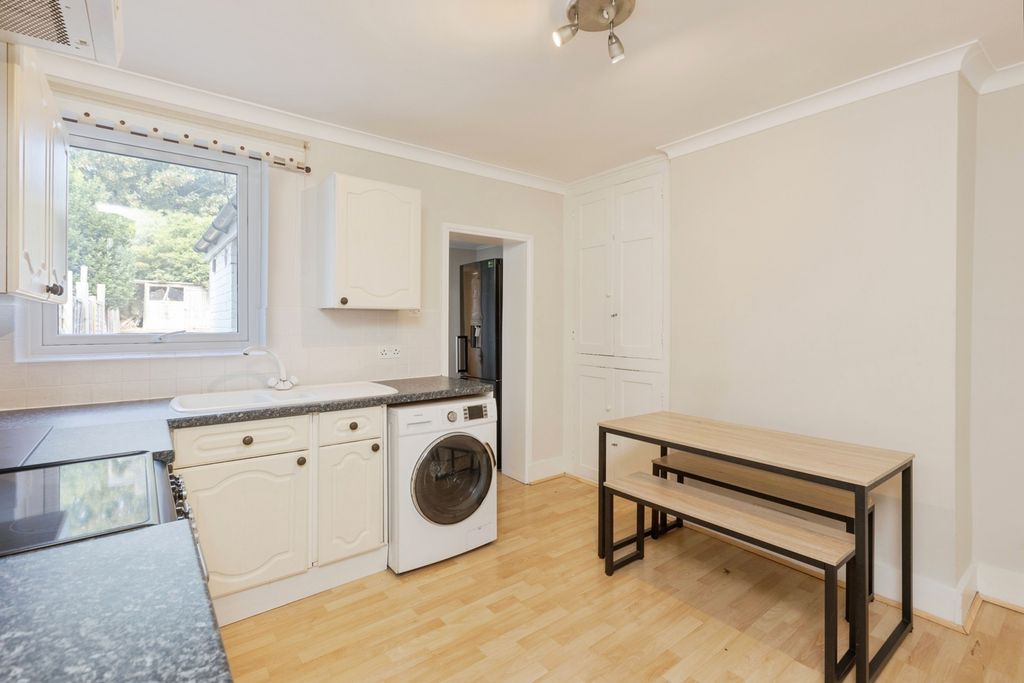 Property photo 3 of 19 Pbox-Img.Jpg