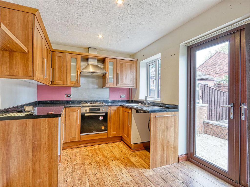 Property photo 3 of 11 Kitchen Diner