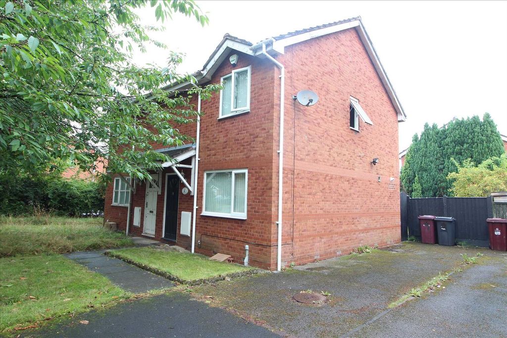 Property photo 1 of 9