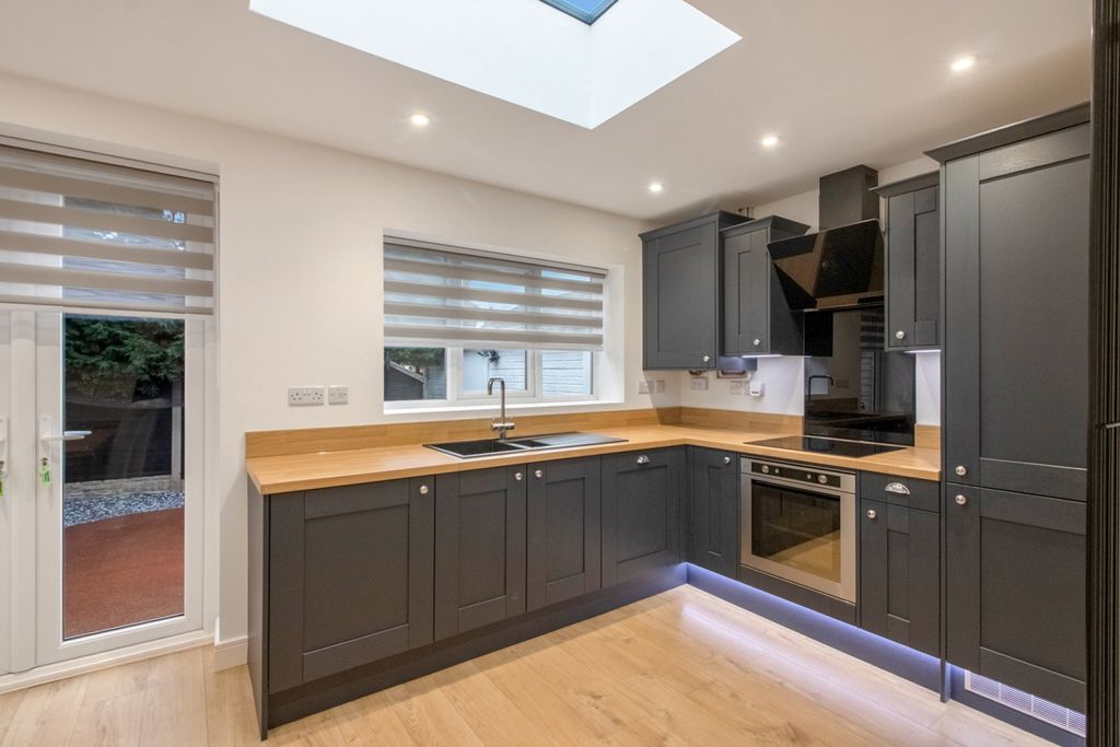 Property photo 3 of 14 Img_3110-Hdr