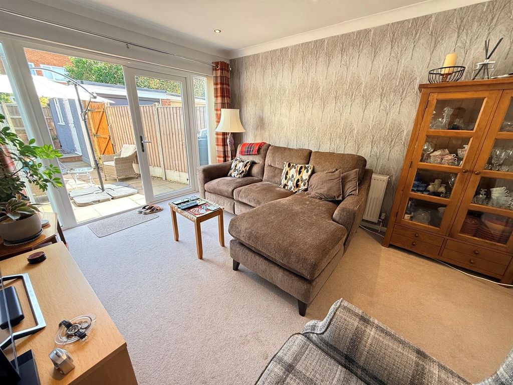 Property photo 3 of 15