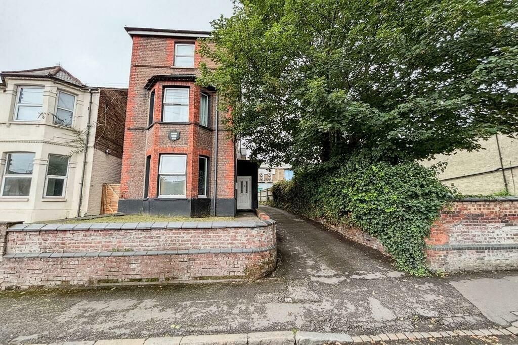 Property photo 1 of 10