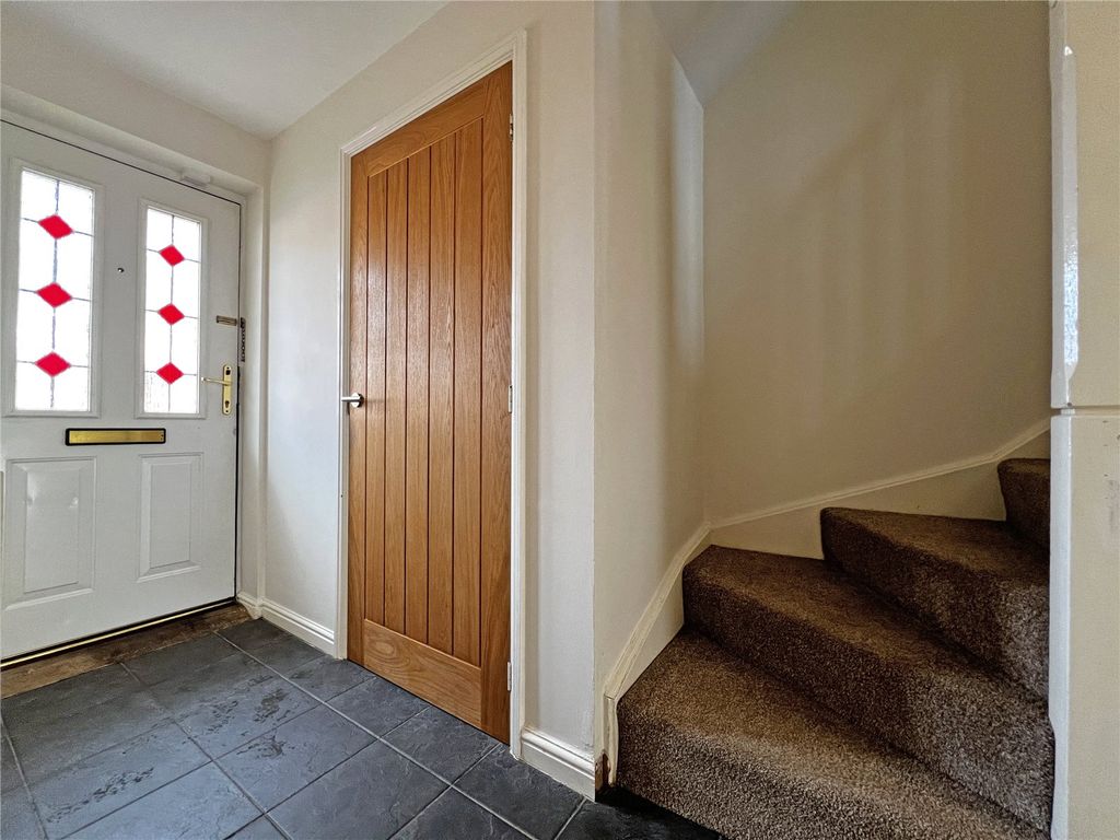 Property photo 2 of 19 Picture No. 10