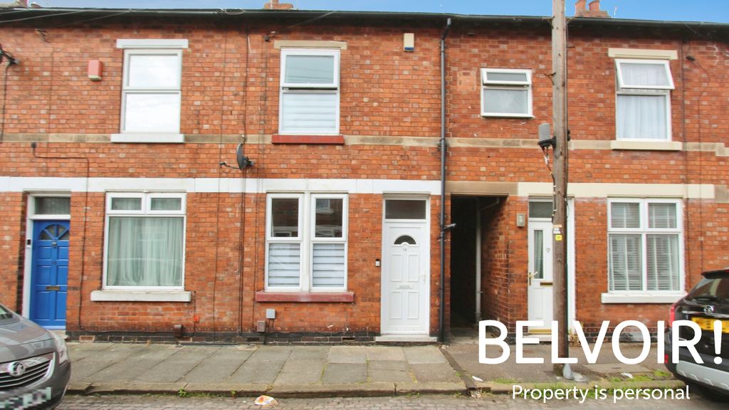 Property photo 1 of 12
