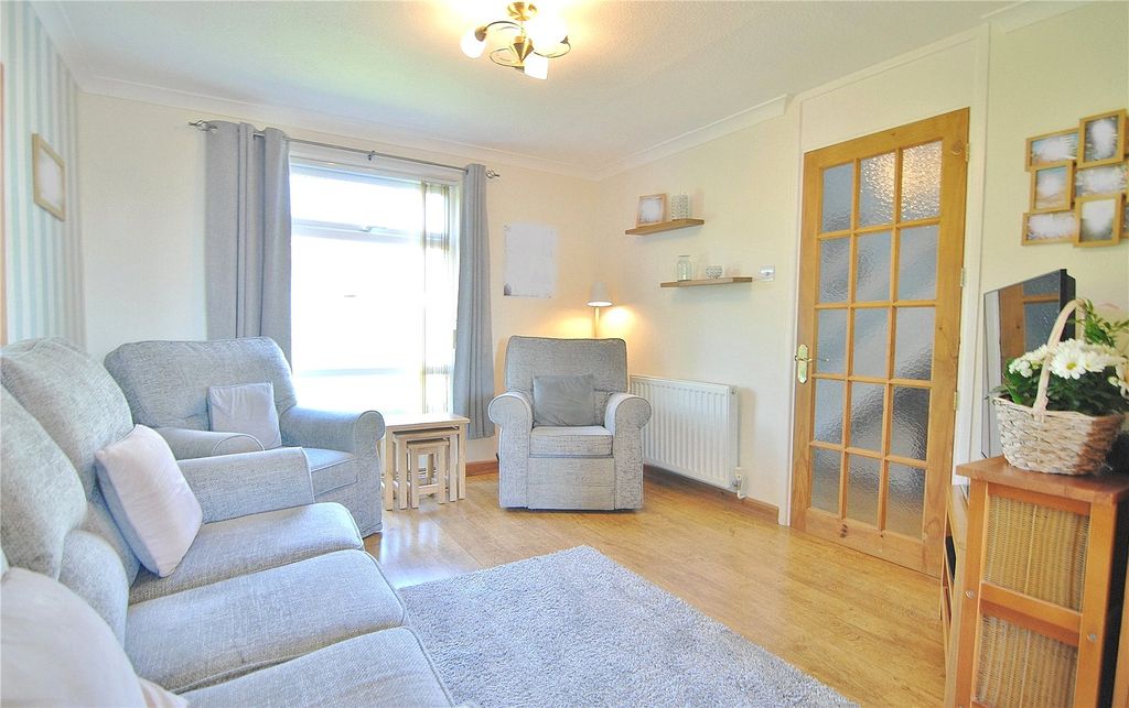 Property photo 2 of 18 Picture No. 29