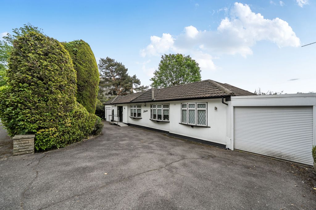 Property photo 1 of 24 1464587-17-6A0B12...