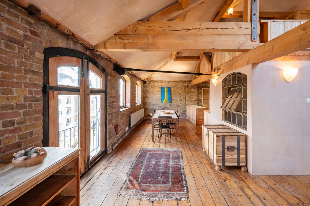 Property photo 2 of 44 Limehouse Wharf (24)