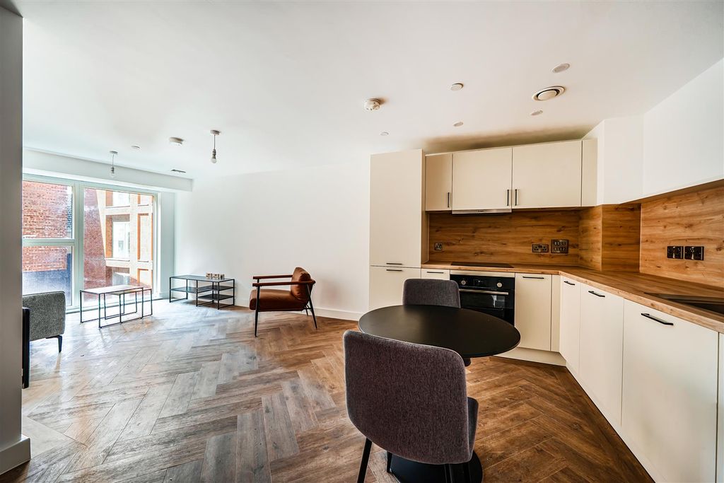 Property photo 1 of 12 1449190-8-69E8Af1ee1Db5.Jpg