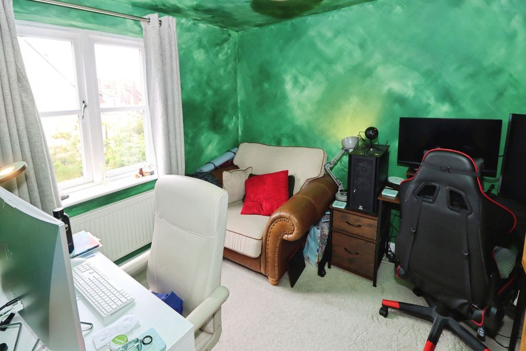 Property photo 2 of 18 Pbox-Img.Jpg