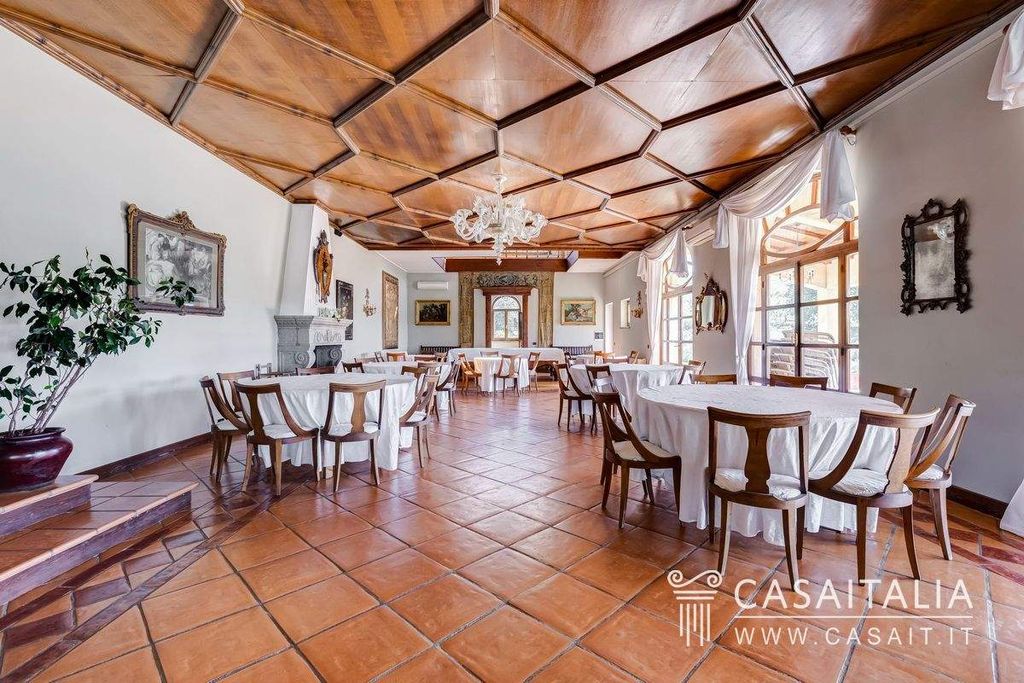 Property photo 2 of 30