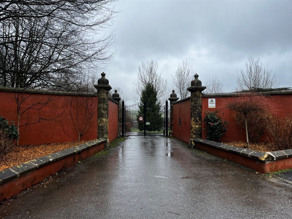 Property photo 2 of 13