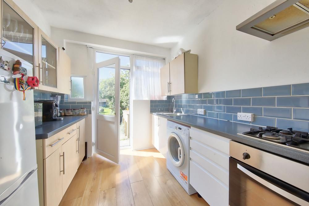Property photo 3 of 10 14_Springfield_Avenue_Image8_15616_4.Jpg