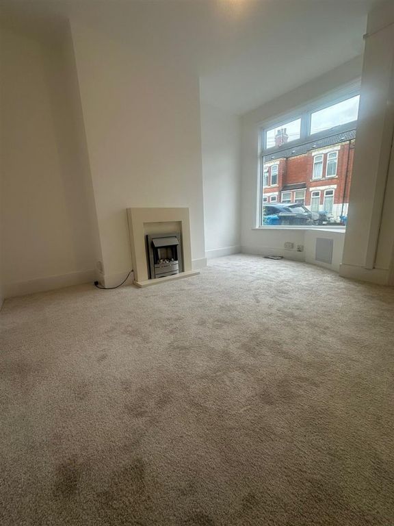 Property photo 3 of 8 Two Bedroom Mid Terrace Property To Let