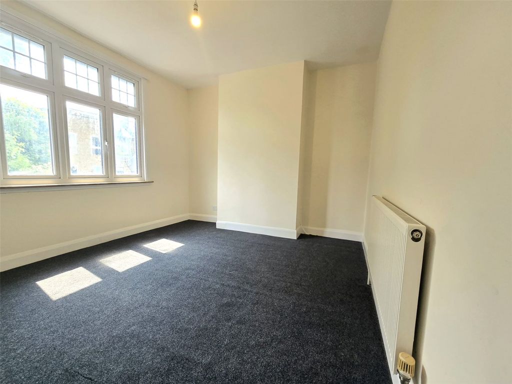 Property photo 1 of 6 Picture No. 33