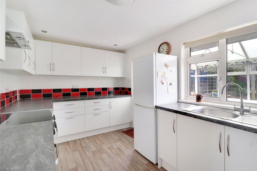 Property photo 3 of 12 Picture No. 02
