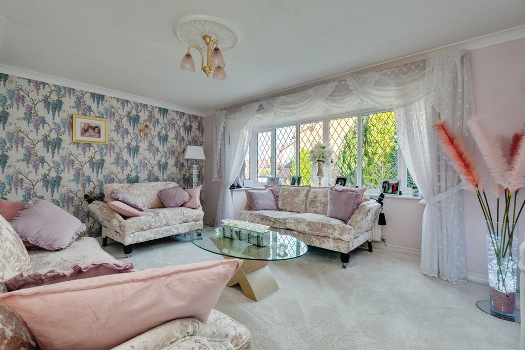 Property photo 3 of 29 Pbox-Img.Jpg