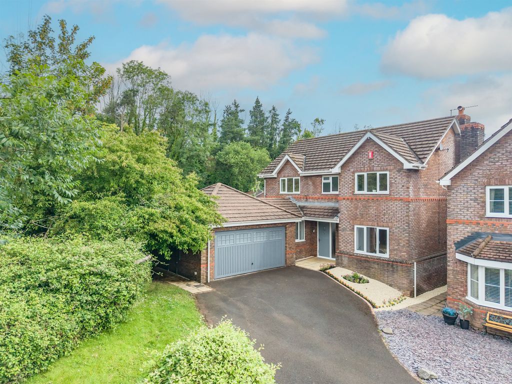 Property photo 1 of 33