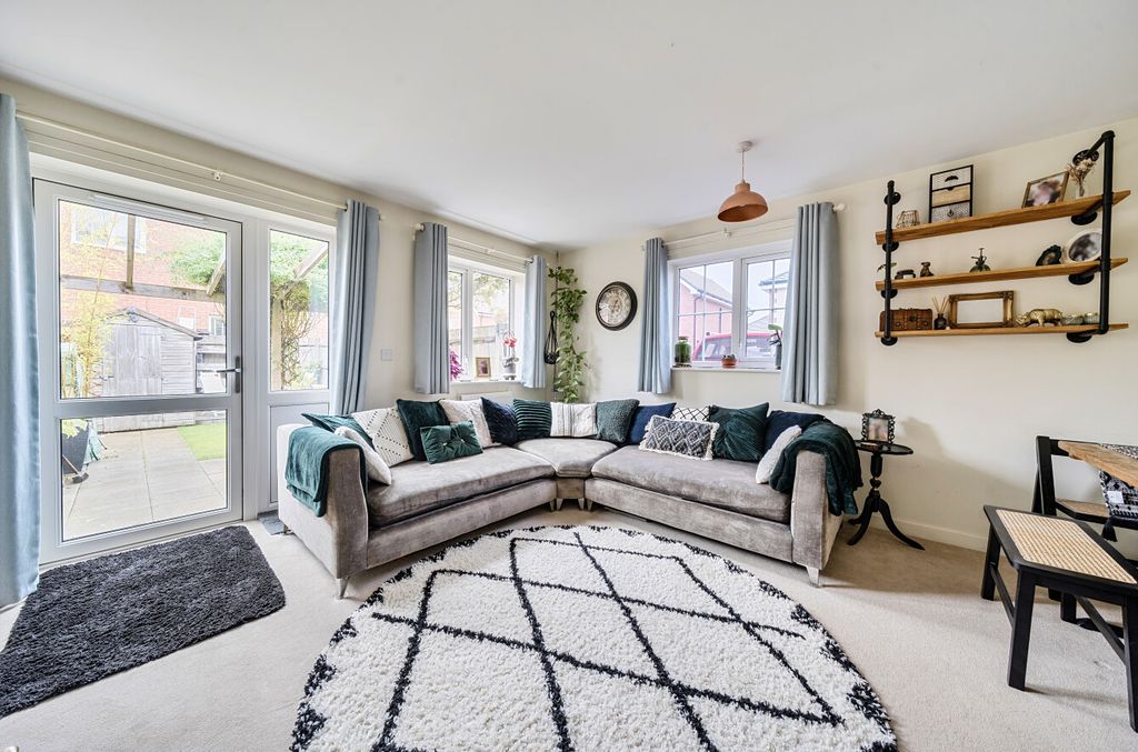 Property photo 3 of 16 1348266-5-68B6B35...