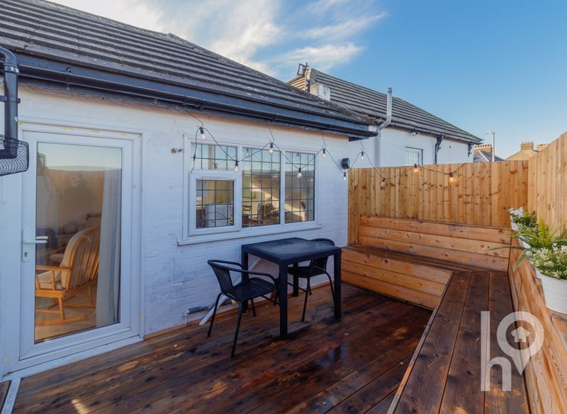 Property photo 1 of 10 Photo 3