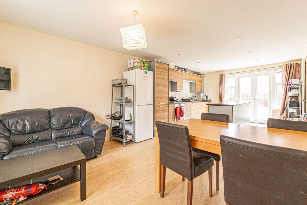 Property photo 2 of 2