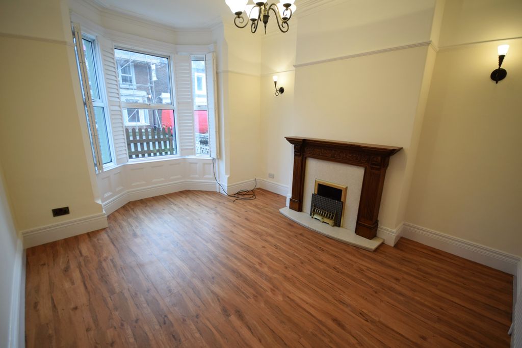 Property photo 2 of 16 Living Room