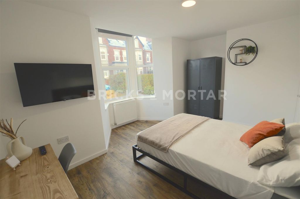 Property photo 3 of 21 25 Rothbury Terrace En-Suite Bedroom (002).Jpg