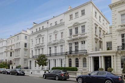 Property photo 2 of 5 Kensington Park Gard