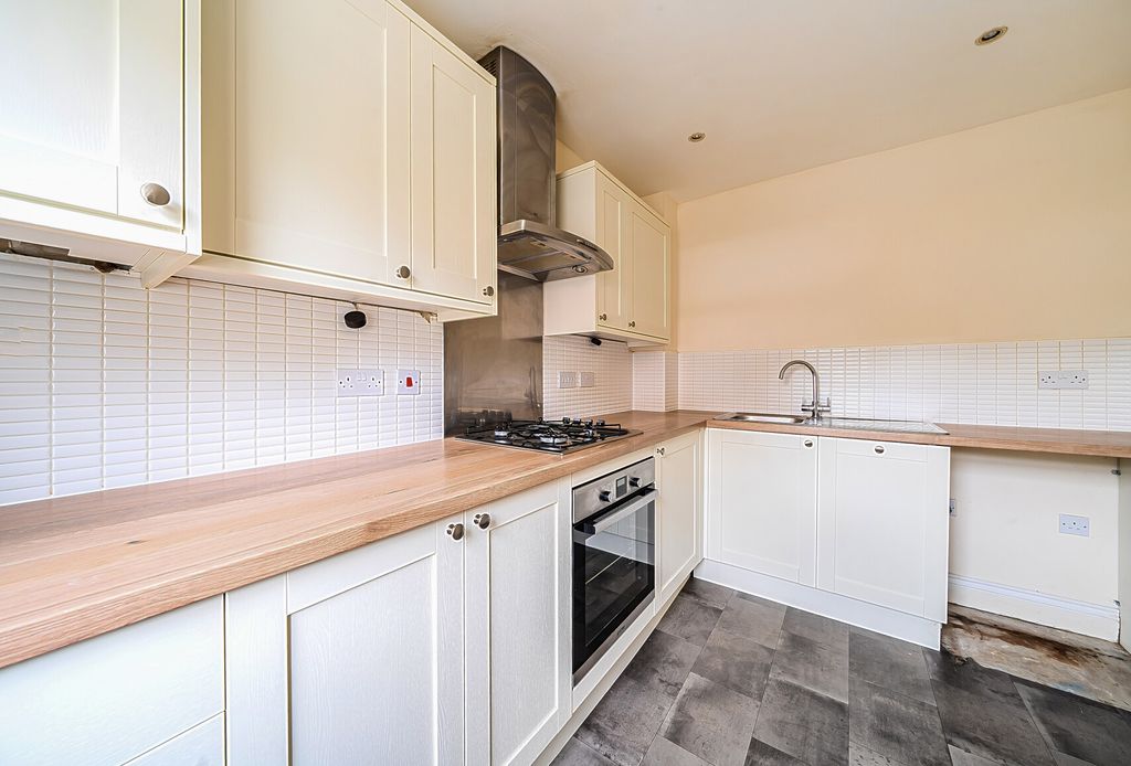 Property photo 3 of 12 1437382-3-69c68B2...