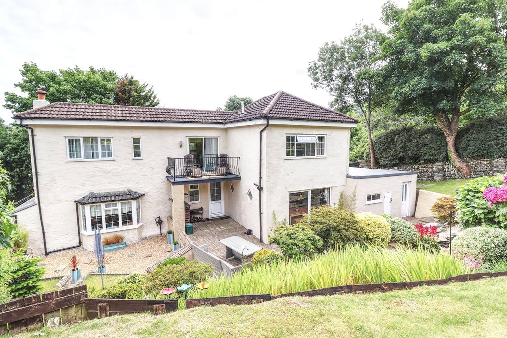 Property photo 3 of 28 Picture No. 79