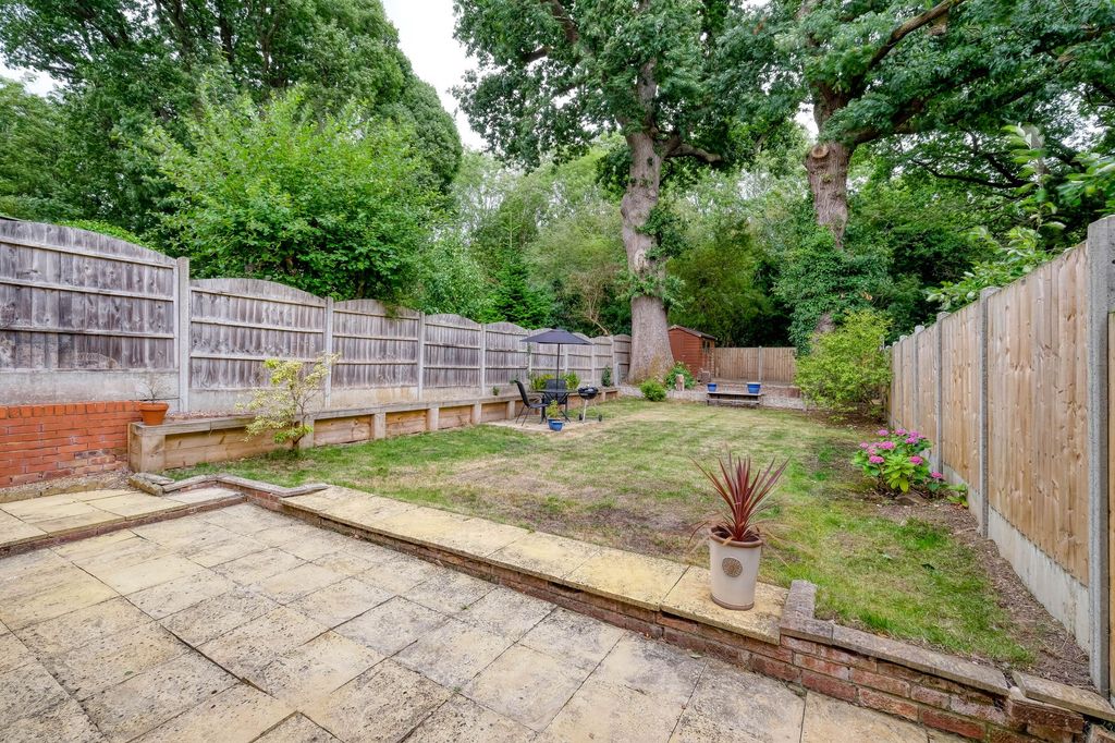 Property photo 2 of 20