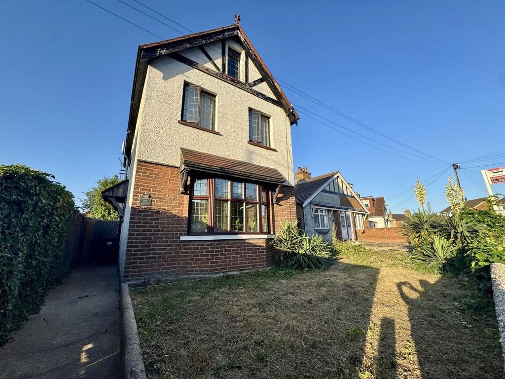 Property photo 1 of 11 External