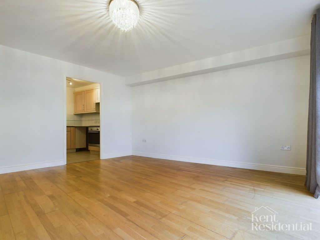 Property photo 3 of 12 Photo 3