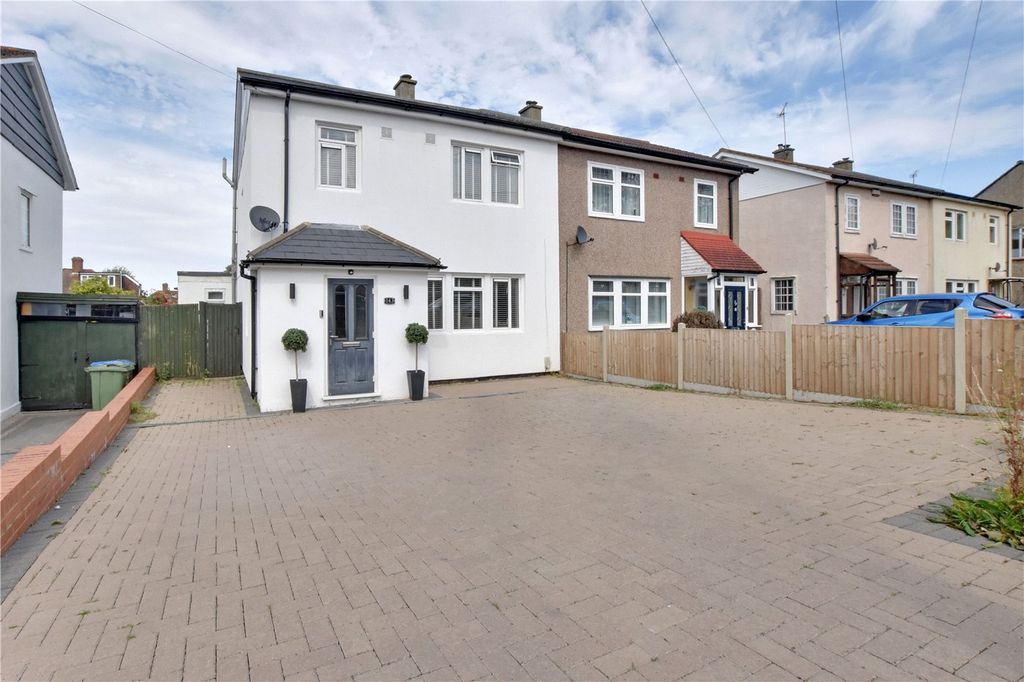 Property photo 3 of 26 Picture No. 25