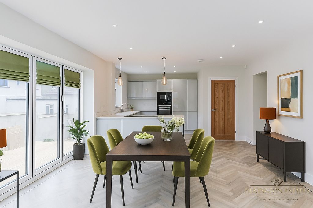 Property photo 3 of 16 4608044